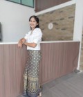 Dating Woman Thailand to ธัญบุรี : Noi, 48 years